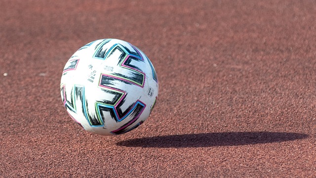 現代足球中 現代足球中