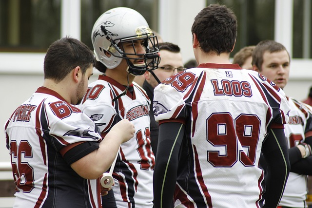 纽卡考虑6000万镑引进狼队边锋内托，利物浦也有兴趣.